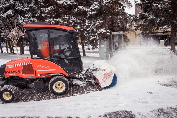 Snow clearing equipment on a pedestrian walkway